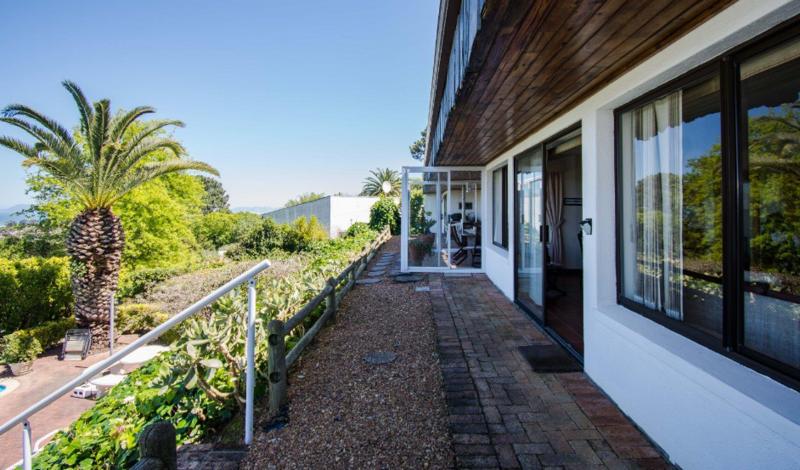 3 Bedroom Property for Sale in Helderberg Estate Western Cape